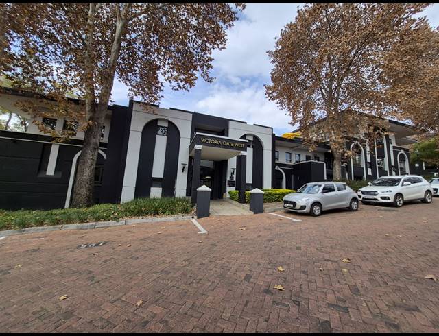 138M² OFFICE TO LET IN HYDE PARK
